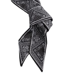 KOMMER FEB - SC1003 Veskepynt Skjerf Sort/hvit 140x6cm 2655